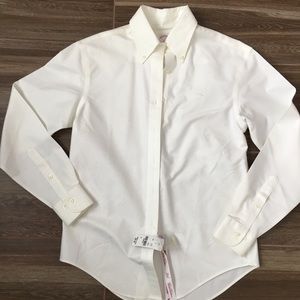 Brooks Brothers Classic-Fit buttonup. Size 4. NWT